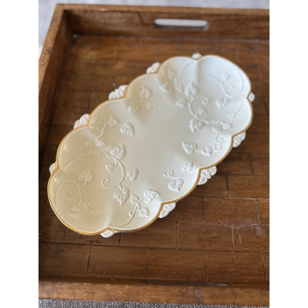 Lenox Ivy Cottage‎ Bread Tray Ivory Porcelain Gold Trim Embossed SKU 782811 EUC